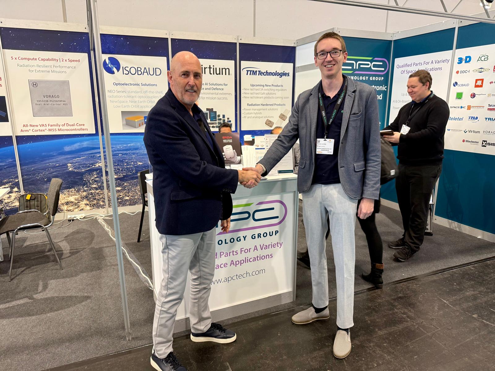 Stuart Chiplin and Tomas Lonsky Picture: (Left) Stuart Chiplin, Electronic Products and Components Sales Director at APC Technology Group, and (Right) Tomas Lonsky, Business Development Manager at RF Spin, finalising the agreement at Space Tech Expo Europe, Bremen.