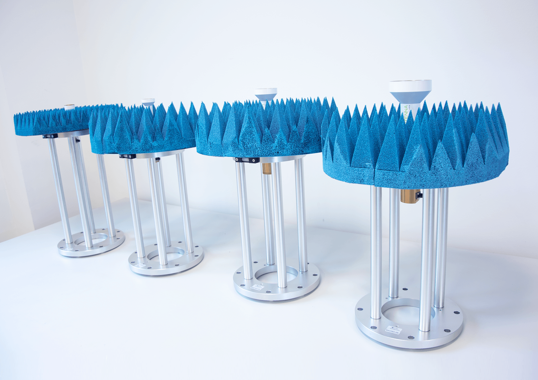 Corrugated feed horn Corrugated feed horn